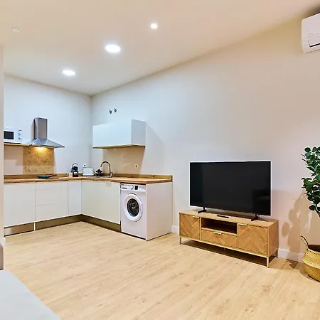 Delia By Gaiarooms * León