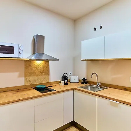 Apartment Delia By Gaiarooms León