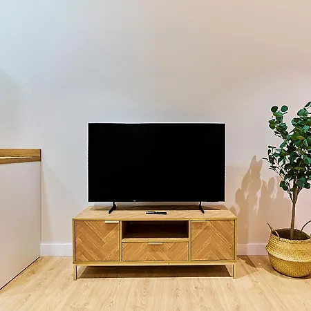 Apartment Delia By Gaiarooms León