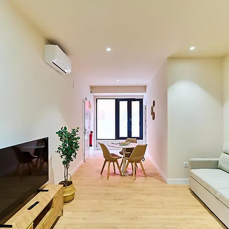 Apartment Delia By Gaiarooms León