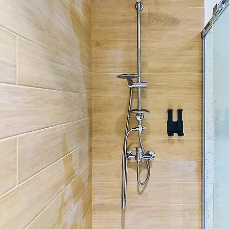 アパート Delia By Gaiarooms レオン