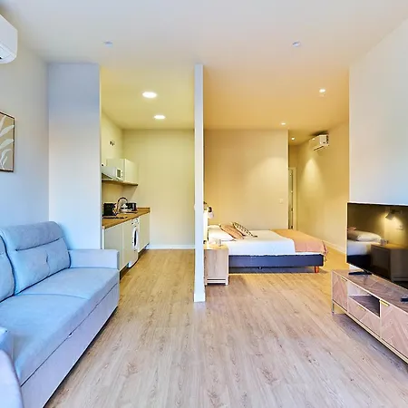 Delia By Gaiarooms Apartment