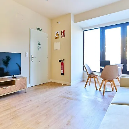 Delia By Gaiarooms Apartment