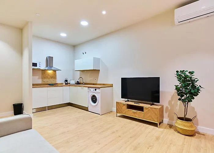 Delia By Gaiarooms * León