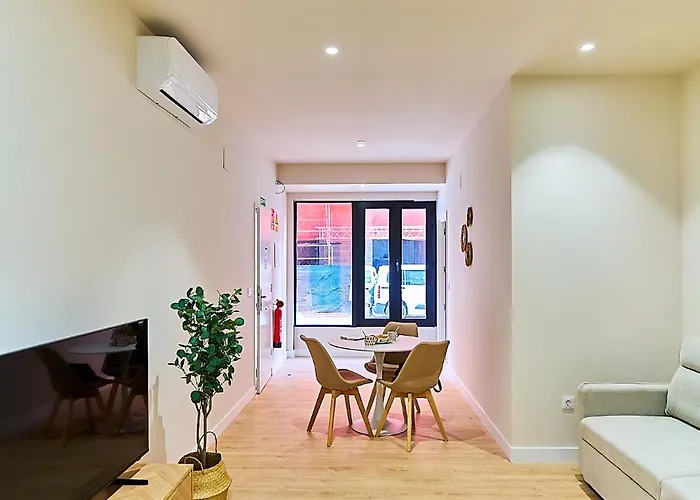 Delia By Gaiarooms * León