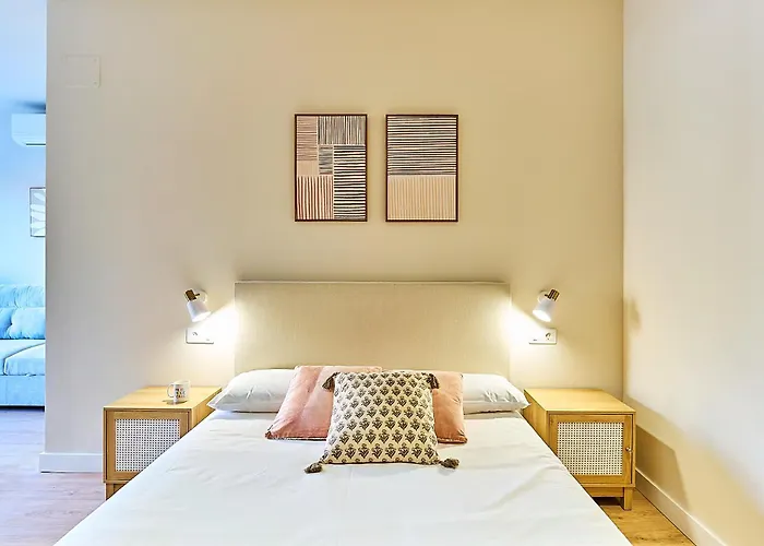 Delia By Gaiarooms * León